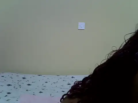 Eebony1 Adlı Modelin Canlı XXX Sohbeti