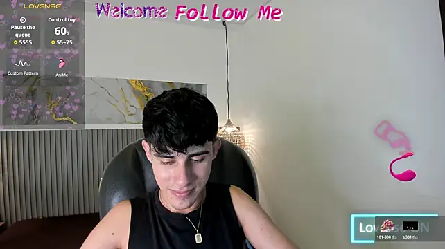 Dyla_n18 Chat XXX live