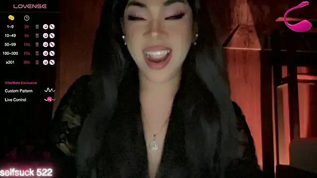 הופעת וובקאם של madam_agnes1