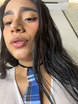 Sara-Castillo - DOMI INSIDE DEEP HARD + CUM