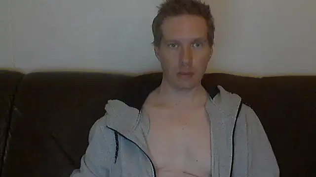 2small4you83 Chat XXX live