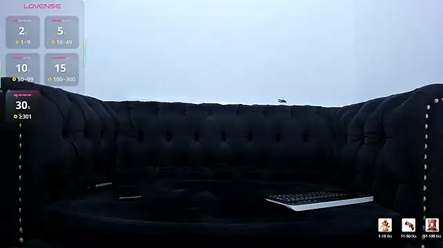 AaronNewmann live XXX chat