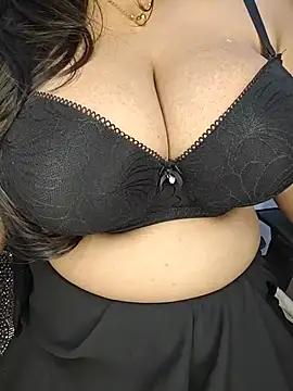 Curvy_Pooja's Live XXX Chat