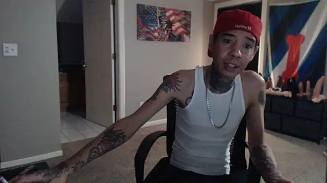 Michigan9000 Chat XXX in diretta