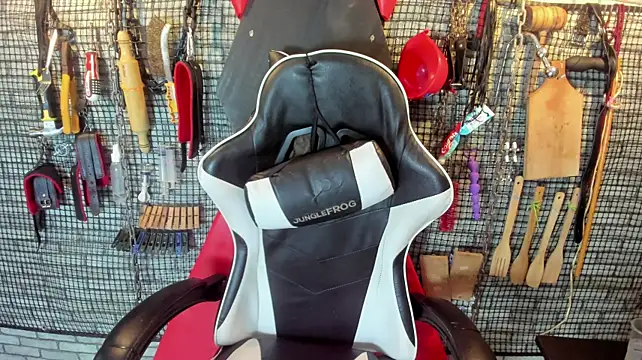 دردشة hillary_bigbutt الجنسية المباشرة