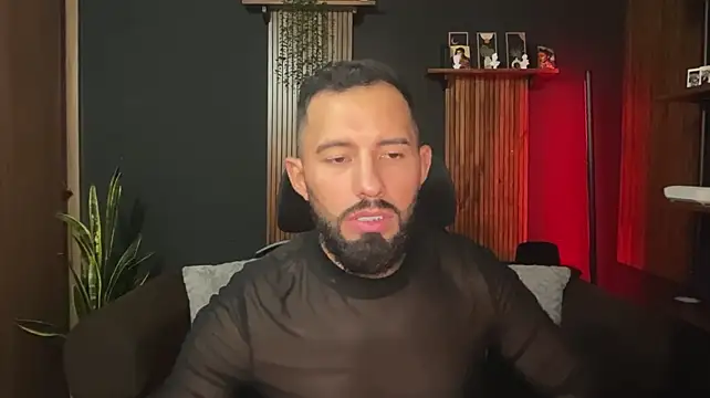 XXX chat uživo modela Rob_fab