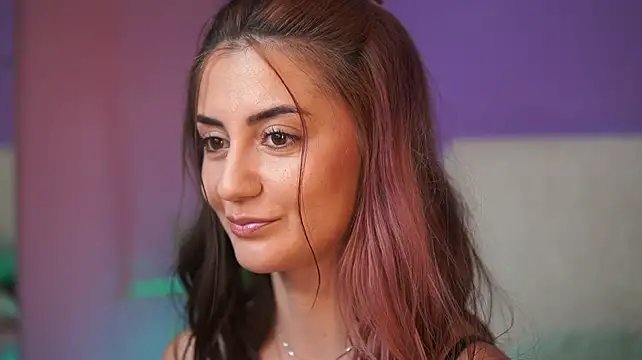 دردشة SabrinaHope الجنسية المباشرة