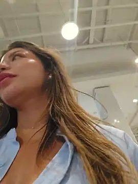 Karen_San_Miguel - Flash tits in public 😈+ sent hot video