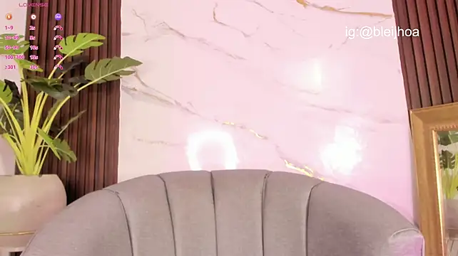 Kenayfox - SPIT AND LICK TITS