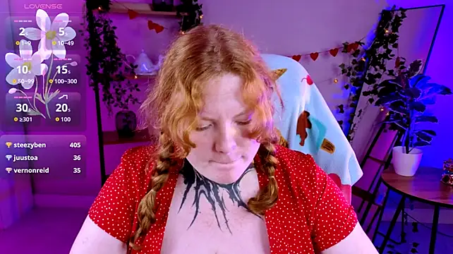 Cassie_xKiss - bare, bouncing breasts
