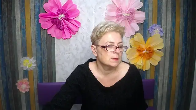 EmiliaGree Live XXX-Chat