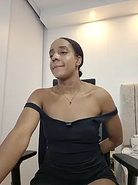 Maya_Lewis