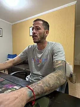 MeladoDiMel Adlı Modelin Canlı XXX Sohbeti