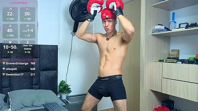 Luke_Muscle Chat XXX in diretta