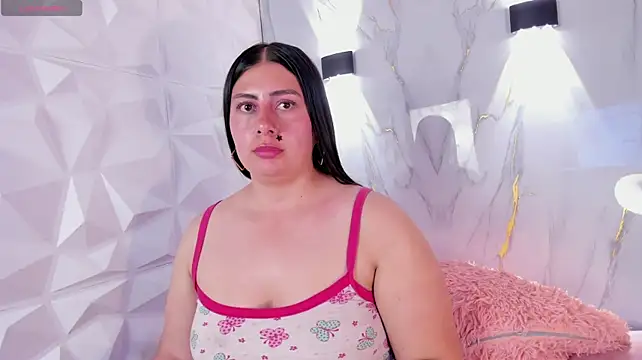 Letty_rossi Adlı Modelin Canlı XXX Sohbeti