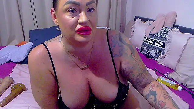 BustyVicky