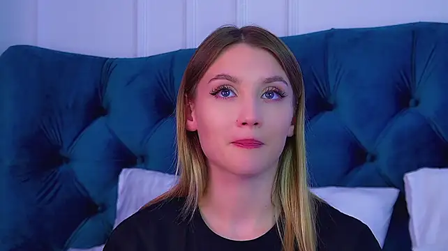 دردشة StacyEvances الجنسية المباشرة