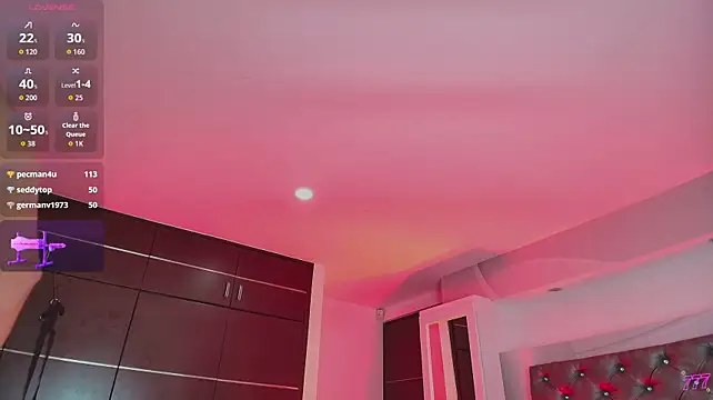 Živý XXX chat Valentiinoss