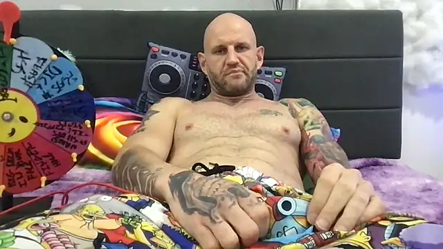 brianomally élő XXX-chatje