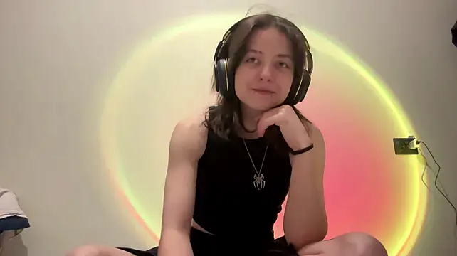 צ'אט XXX בשידור חי של ArriSatty