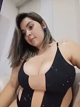 charryluna_25n Live XXX chat