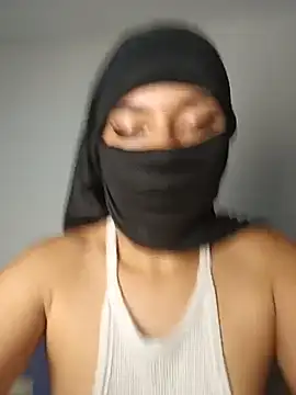Chat +18 de Samira_1 ao vivo