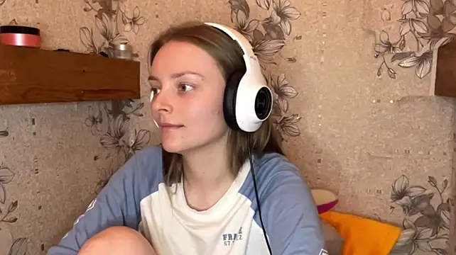 EmyMiu - lick my lips