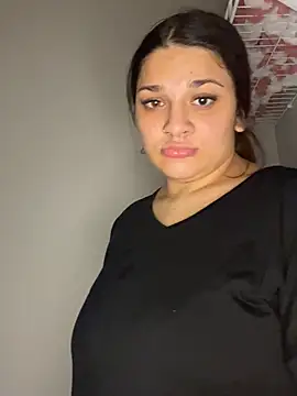 treasurebabii Adlı Modelin Canlı XXX Sohbeti