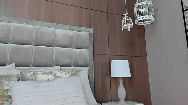 ZaraVesari - suck fingers and fingering my pussy