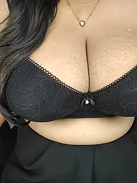 Curvy_Pooja 라이브 XXX 채팅