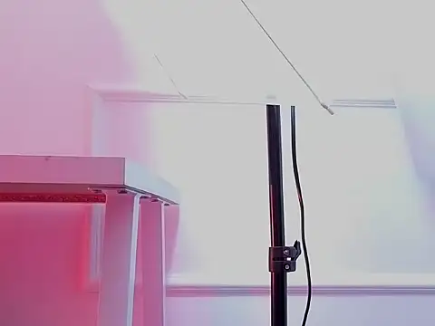 Laylabeckerr - Walk on heels✨