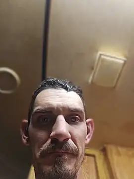 mike42088's Live XXX Chat