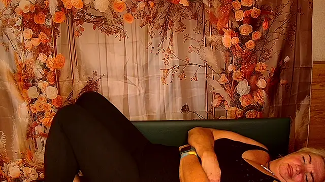 XXX chat uživo modela RenataDaster