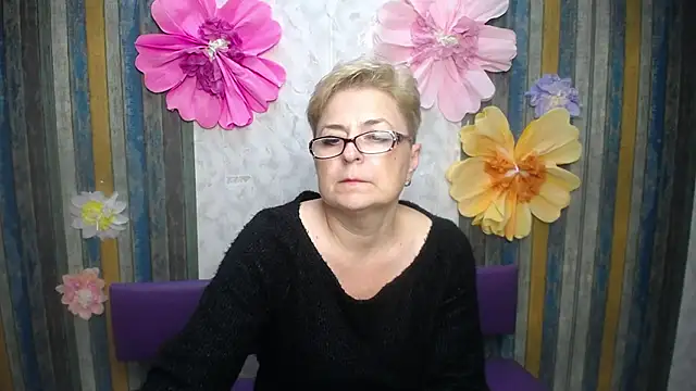 EmiliaGree Live XXX-Chat