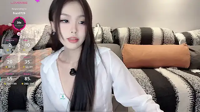 IAIA_iris - 最近总是睡不好 医生建议我睡你怀里