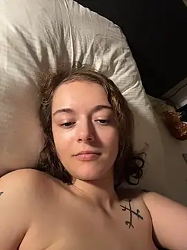 DominanteBeauty Adlı Modelin Canlı XXX Sohbeti