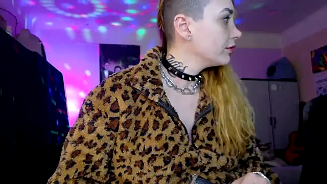 VioletFox26 live XXX chat