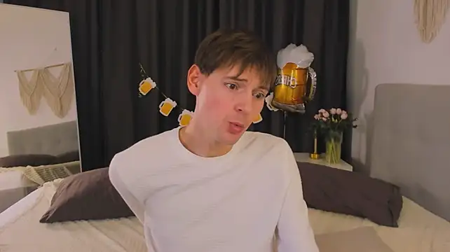 צ'אט XXX בשידור חי של Kyle_Barry