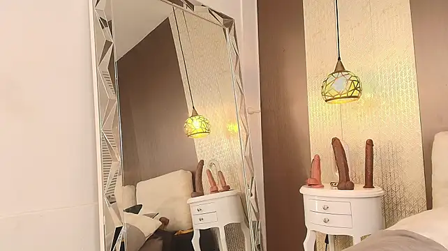 Tiifany_Baker Chat XXX in diretta