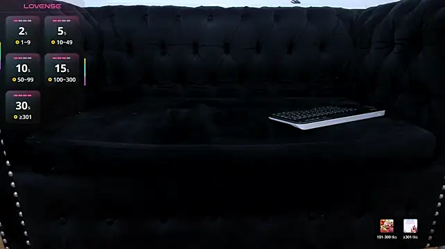Živý XXX chat AaronNewmann