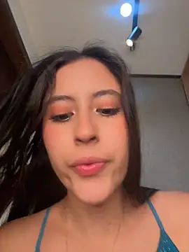 Juanita-Diaz - SUPER MEGA BIG SQUIRT IN MCDONALDS💧