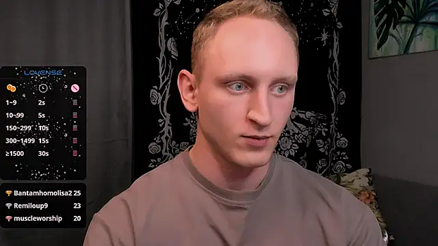 Czat XXX na żywo – Marty_Ken