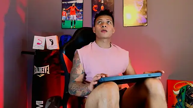 EvanGreey_ Chat XXX in diretta