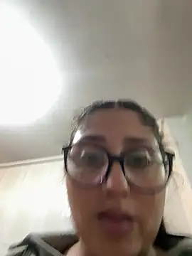 croftsmila's Live XXX Chat