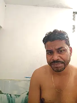 Raaz_5690 Live XXX-chat