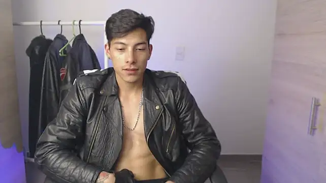 chomelo6 Adlı Modelin Canlı XXX Sohbeti