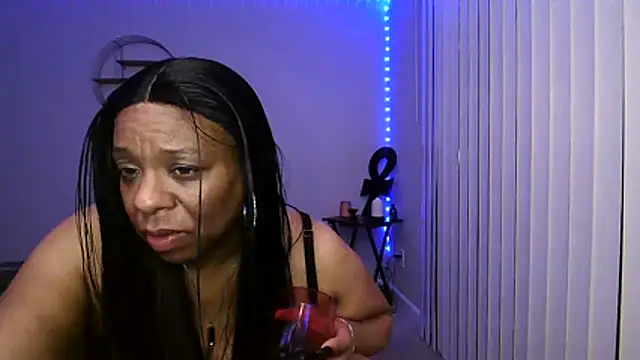 Goddessebonyrose - More more more