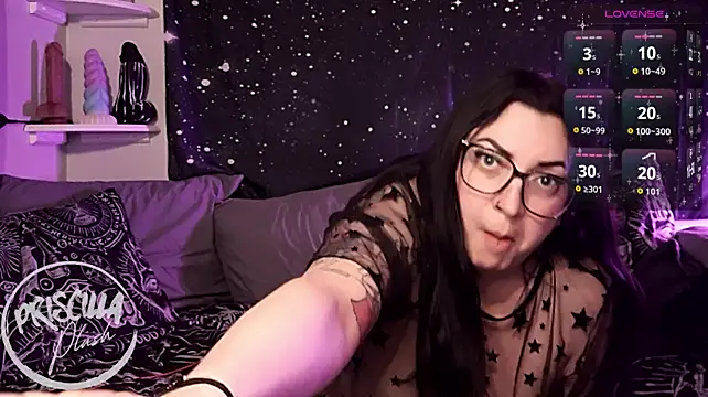 PriscillaPlush - Shake My Big Natural Tits