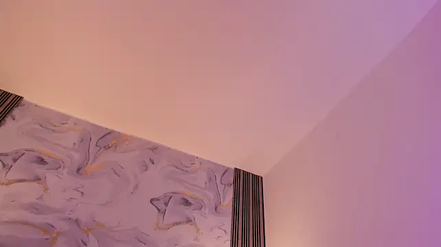 AmberGreyy_ - Flashs big boobs ❤