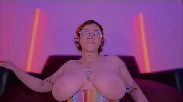 Chat XXX ao vivo de Lilmuh_